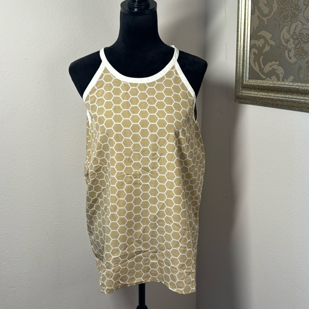 “C” tan white honeycomb print‎ lightweight tie back sleeveless top blouse Sz M